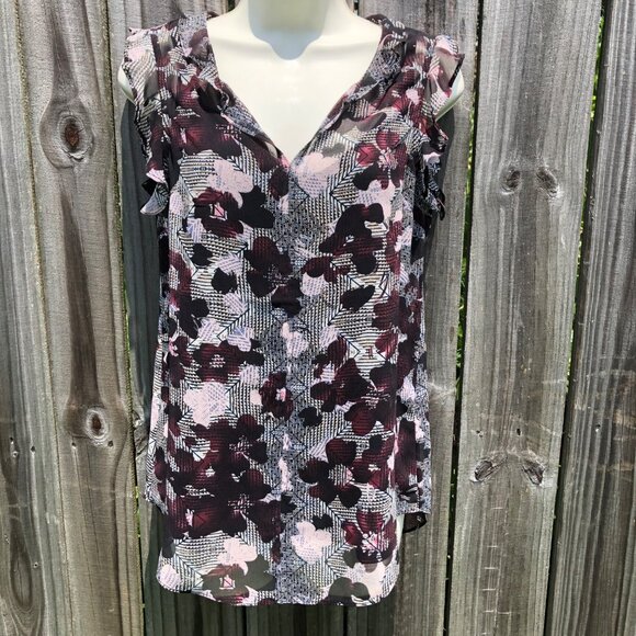 Cabi XS Floral V Neck Blouse Top Chiffon Sheer 3618 Weaver Sleeveless Flutter - Picture 2 of 9
